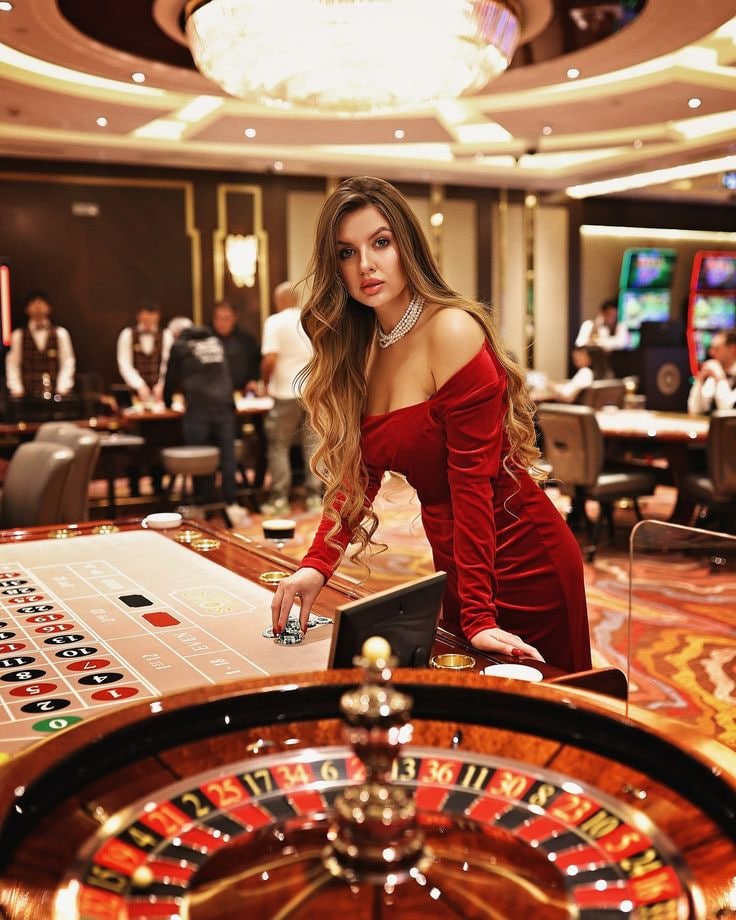 Visualisasi tingkatan VIP dengan manfaat yang meningkat di setiap level
